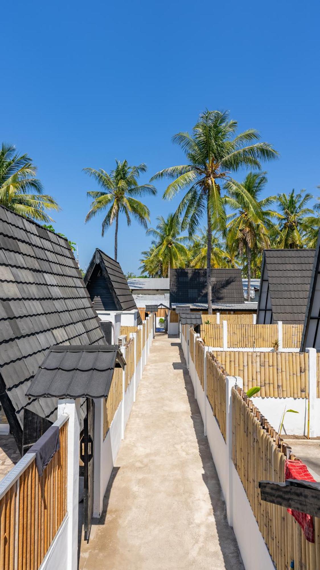 Resort Gili Trawangan Exterior photo